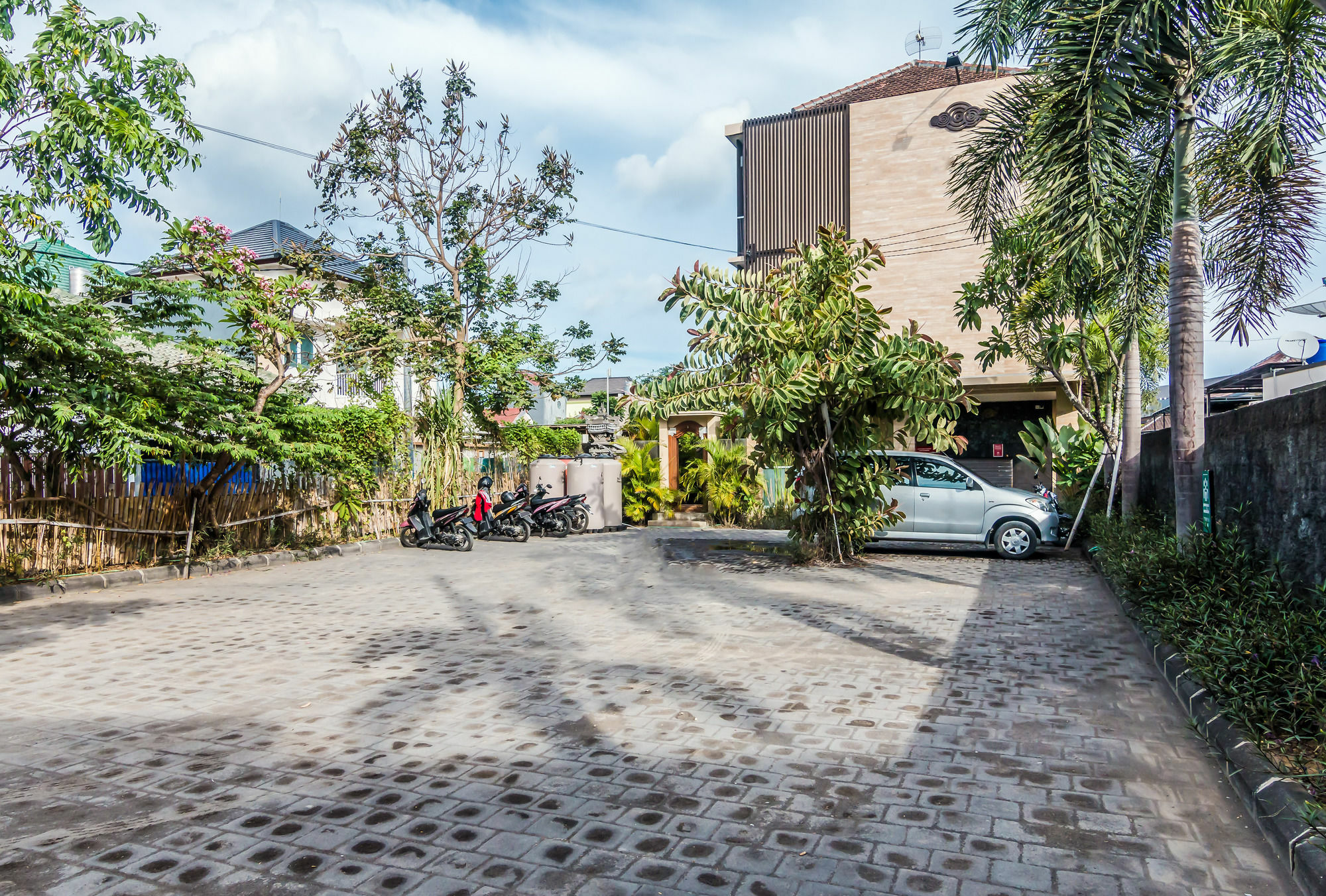 Zen Rooms Basic Jimbaran Taman Mulia ภายนอก รูปภาพ